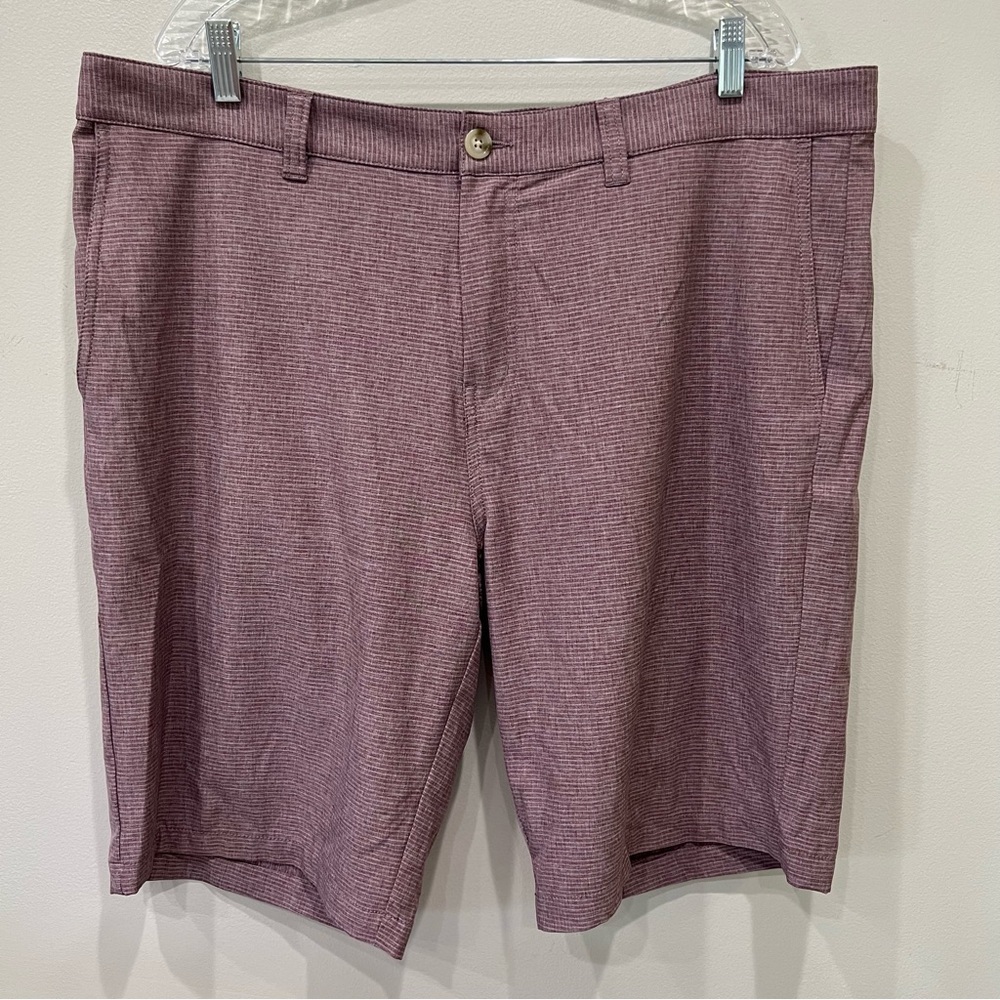 Travis Mathew Golf Shorts Men’s Size 40 NWOT
